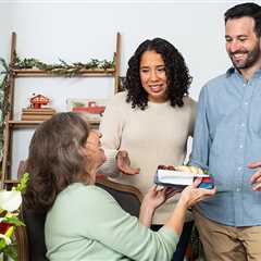 Festive Hostess Gift Ideas for the Holiday Season