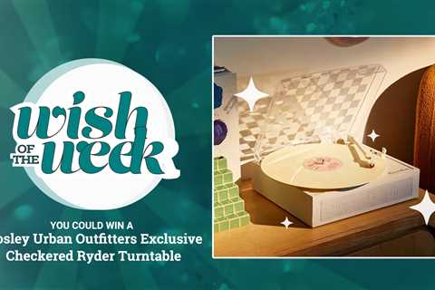 ✨ Wish of the Week ✨ Crosley Ryder Turntable