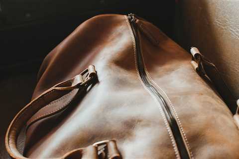 Buying Guide for Leather Duffel Bags: What You Need to Know Before You Buy
