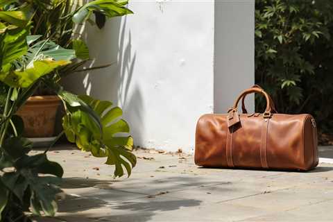 The Complete Buying Guide to Handmade Leather Duffel Bags